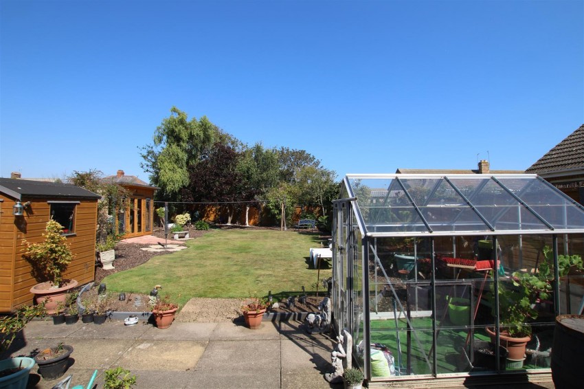 Images for Louville Avenue, Withernsea