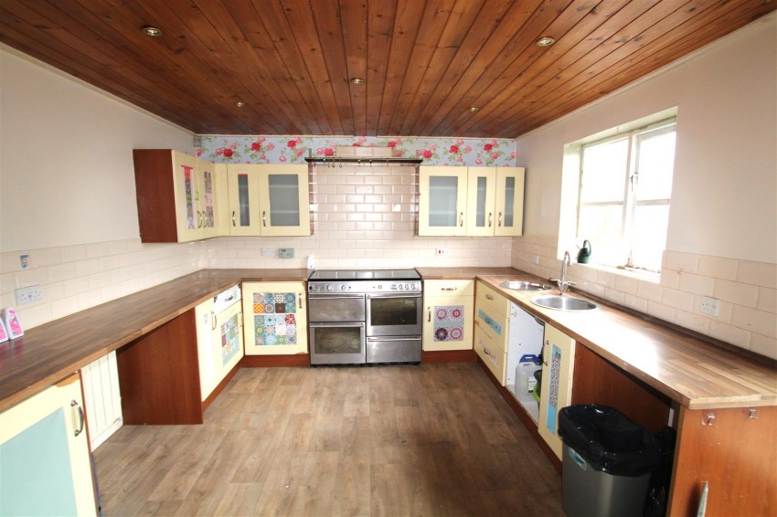 Images for Beechwood Views, Roos, Hull